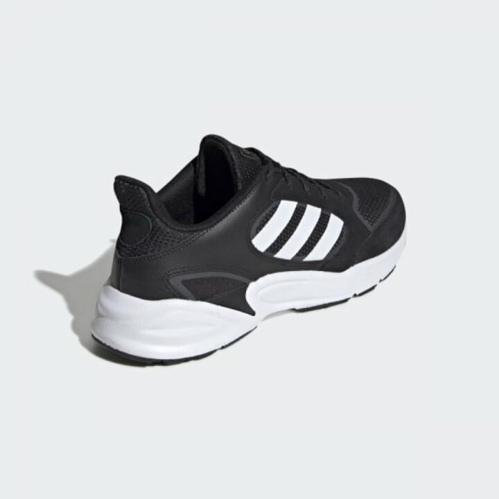 Adidas 90s Valasion fekete férfi utcai cipő
