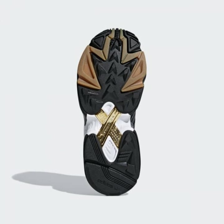 Adidas 96 Yung fekete utcai cipő