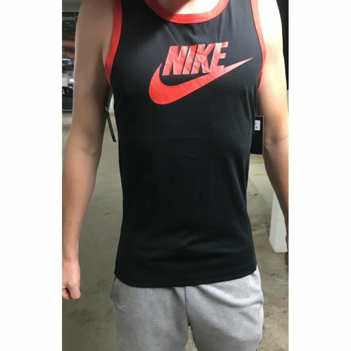 Nike fekete férfi trikó