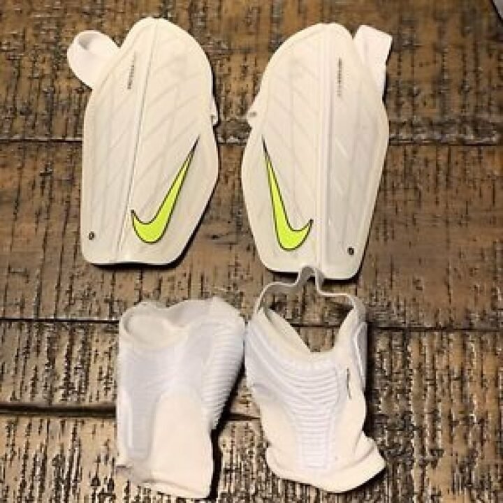 Nike Protegga Flex fehér férfi sípcsontvédő