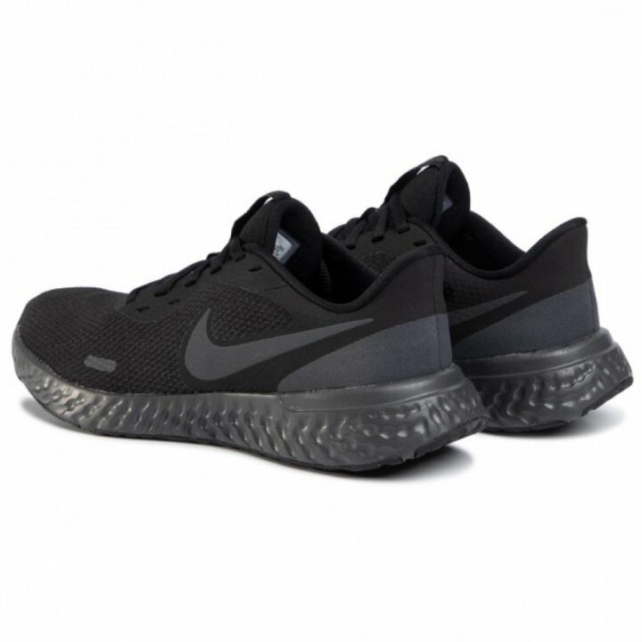 Nike Revolution 5 fekete utcai cipő