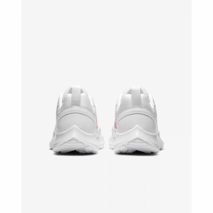 Nike Todos fehér női utcai cipő