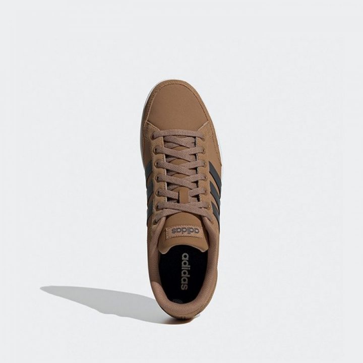 Adidas CAFLAIRE barna férfi utcai cipő