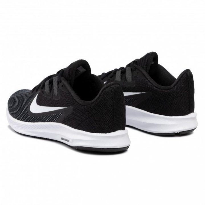 Nike Downshifter 9 fekete utcai cipő