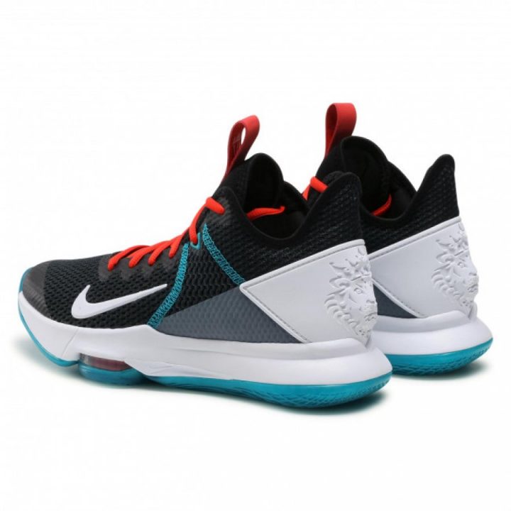 Nike Lebron Witness IV fekete férfi utcai cipő