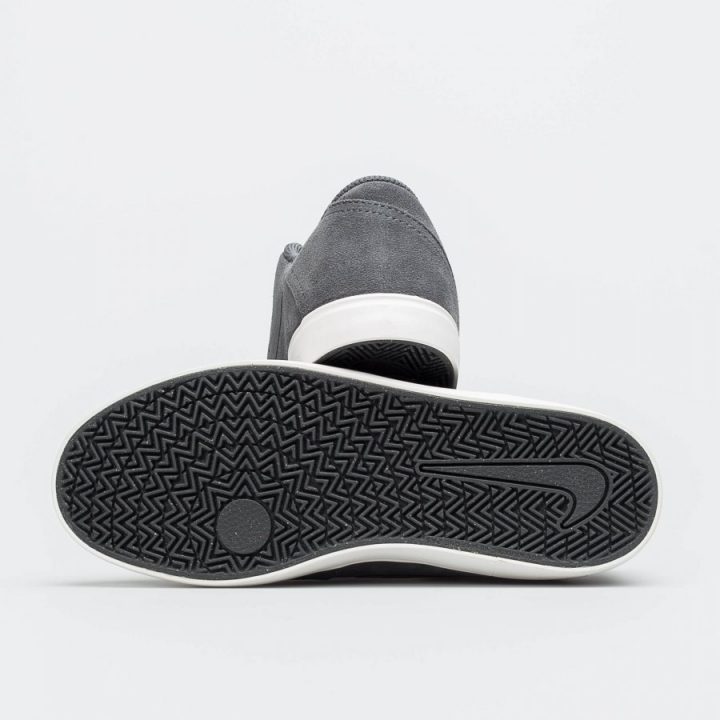 Nike SB Check Seude szürke utcai cipő