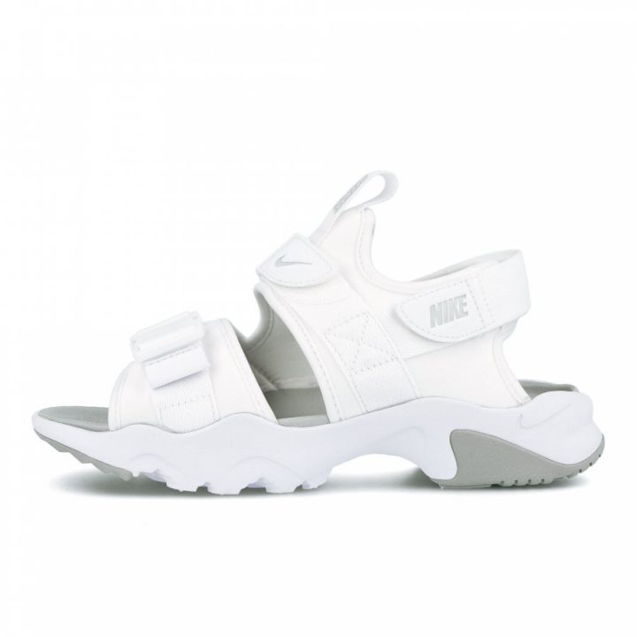 Nike Canyon Sandal fehér női papucs