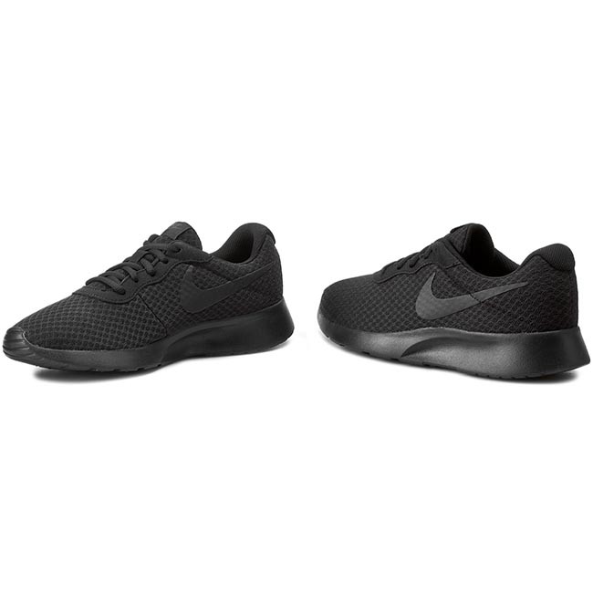 Nike Tanjun fekete férfi utcai cipő