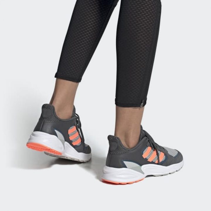 Adidas 90s Valasion szürke női utcai cipő