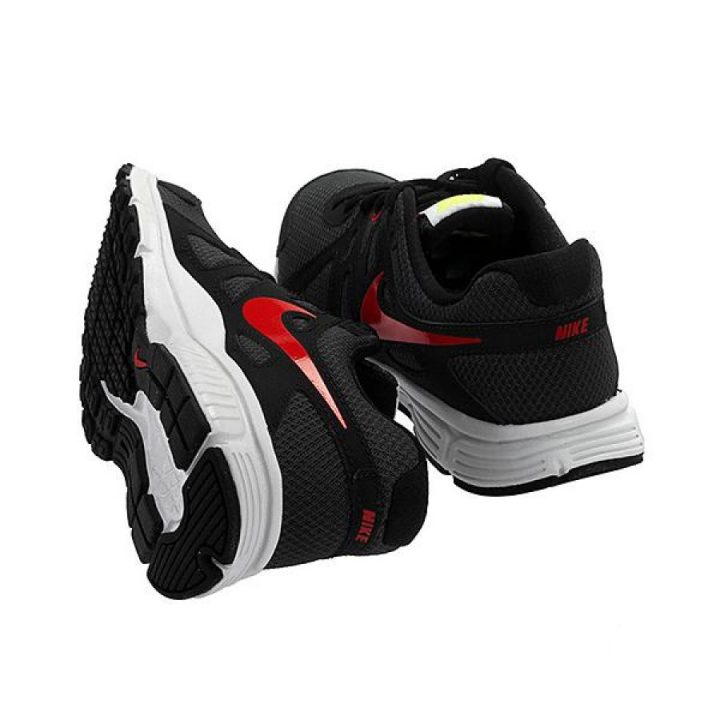 Nike fekete futócipő