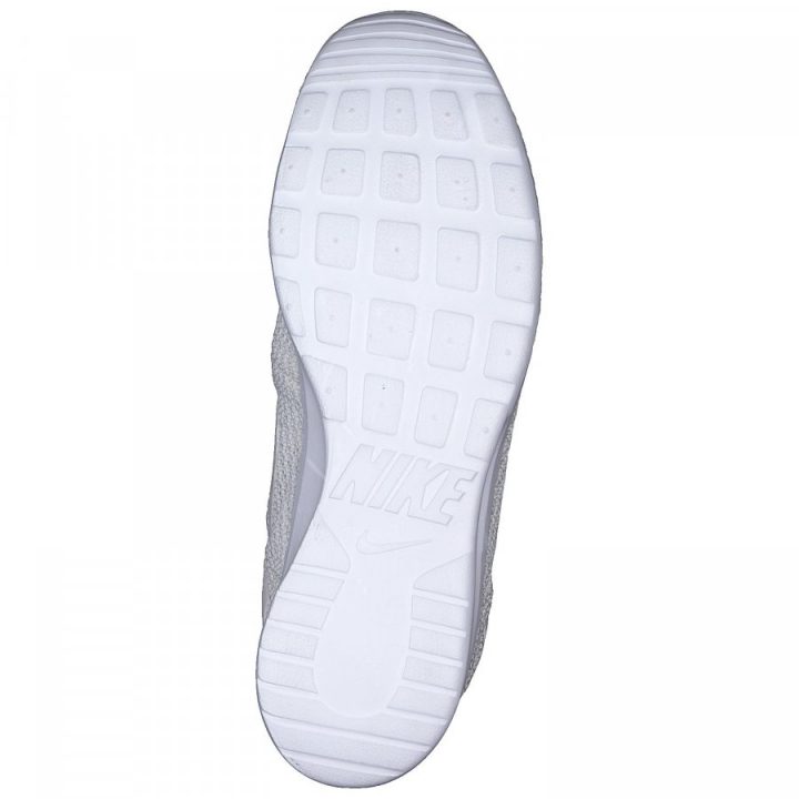 Nike Tanjun fehér női utcai cipő