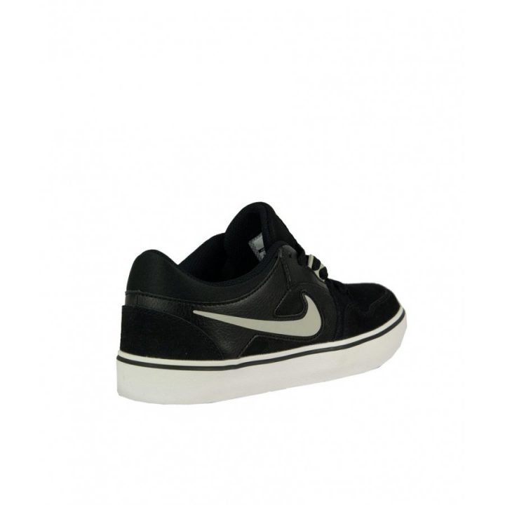 Nike Ruckus 2 LR fekete fiú utcai cipő