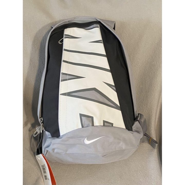 Nike szürke hátitáska