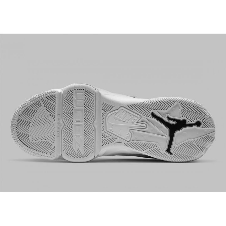Jordan Zoom 92 fehér férfi utcai cipő