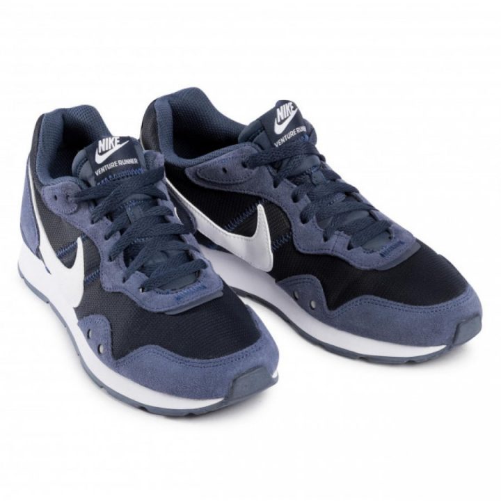 Nike Venture Runner kék férfi utcai cipő
