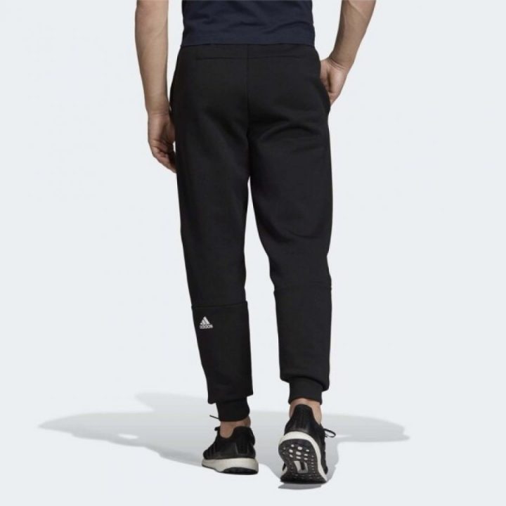 Adidas Must Haves fekete férfi melegítőnadrág