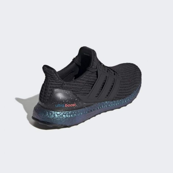 Adidas UltraBoost fekete futócipő
