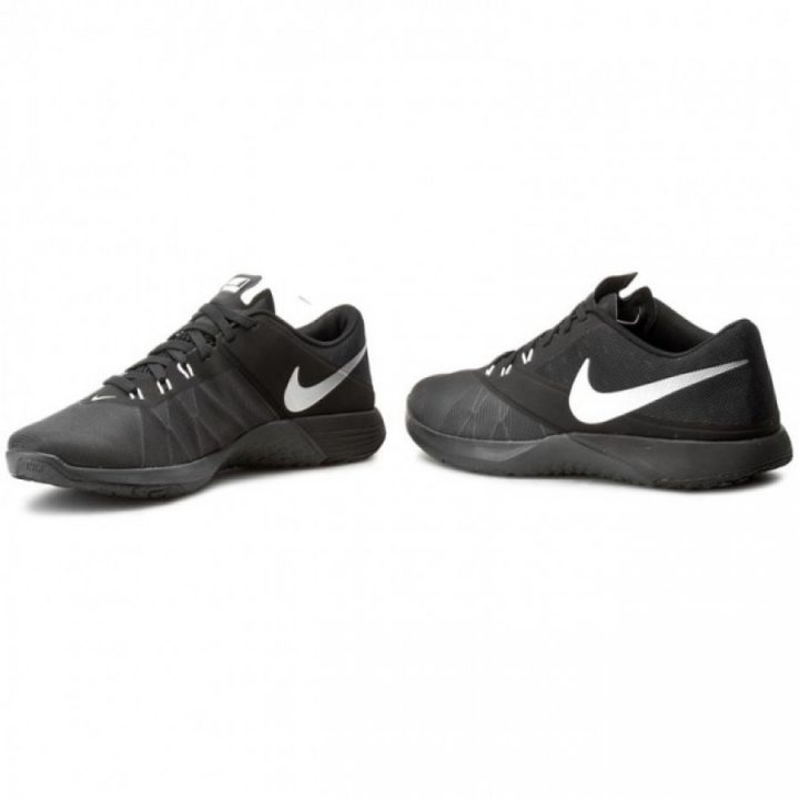 Nike FS Lite Trainer 4 fekete férfi utcai cipő