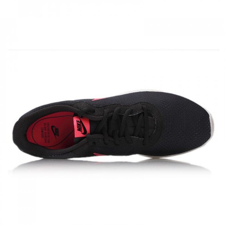 Nike Tanjun SE fekete férfi utcai cipő