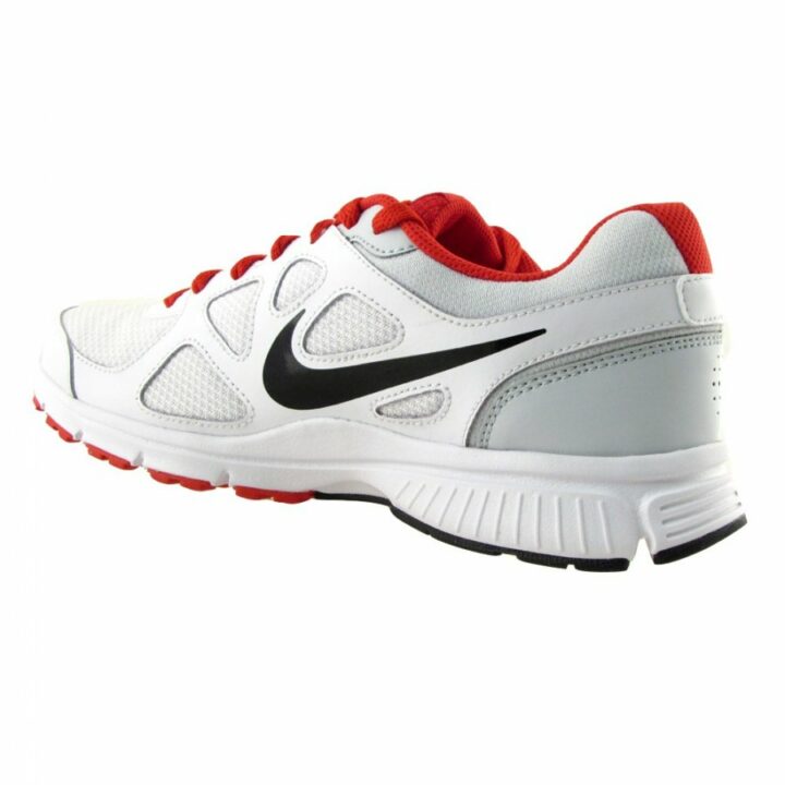 Nike Revolution fehér férfi utcai cipő