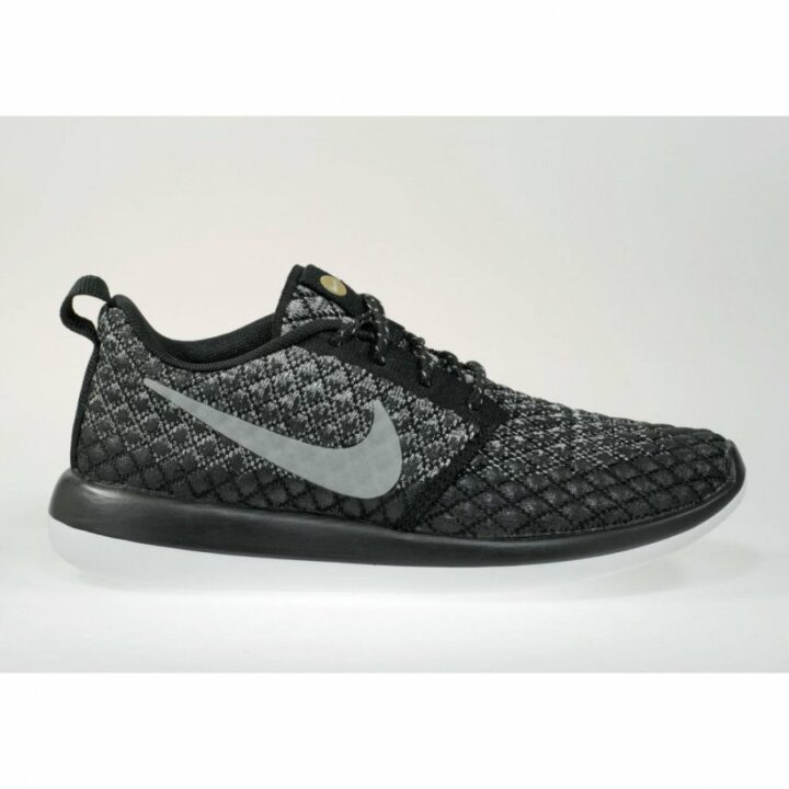 Nike Roshe TWO Flyknit fekete utcai cipő