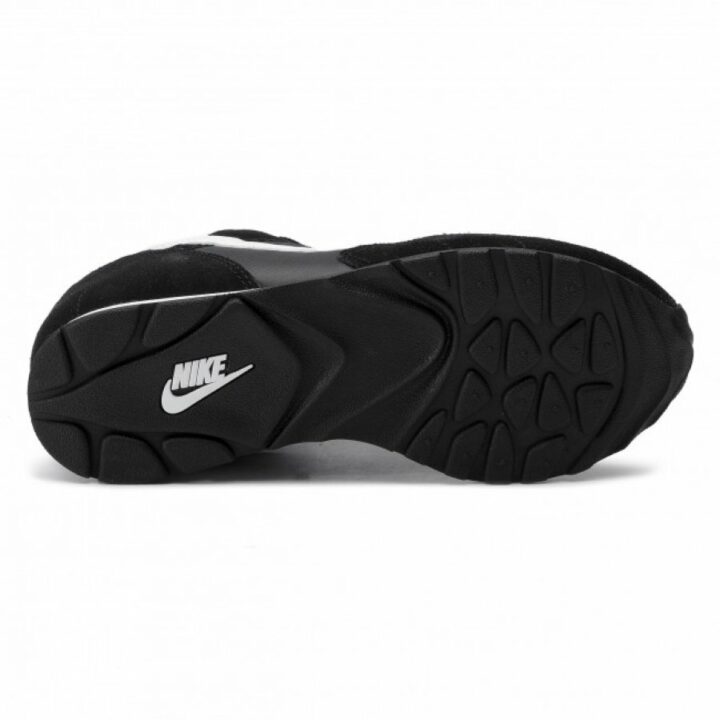 Nike Outburst fekete férfi utcai cipő