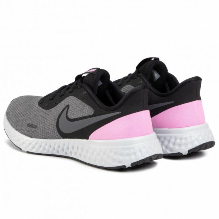 Nike Revolution 5 szürke női utcai cipő