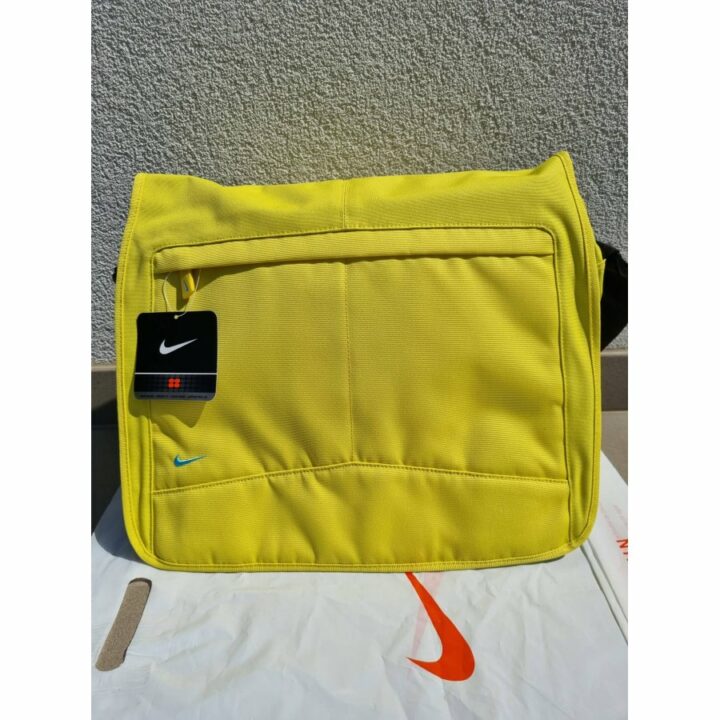 Nike sárga oldaltáska