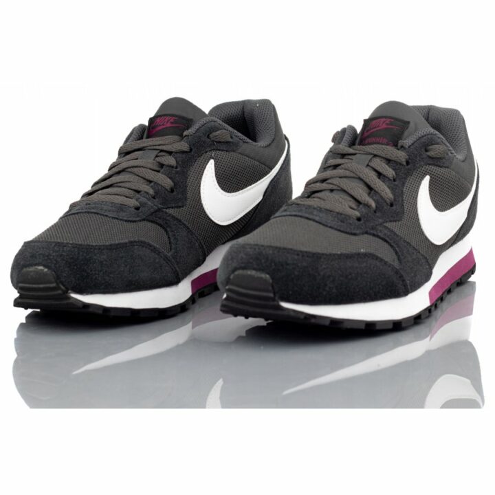 Nike MD Runner 2 fekete női utcai cipő