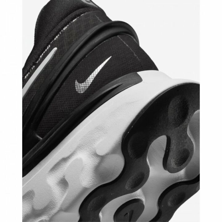 Nike React Miler 3 több színű férfi sportcipő
