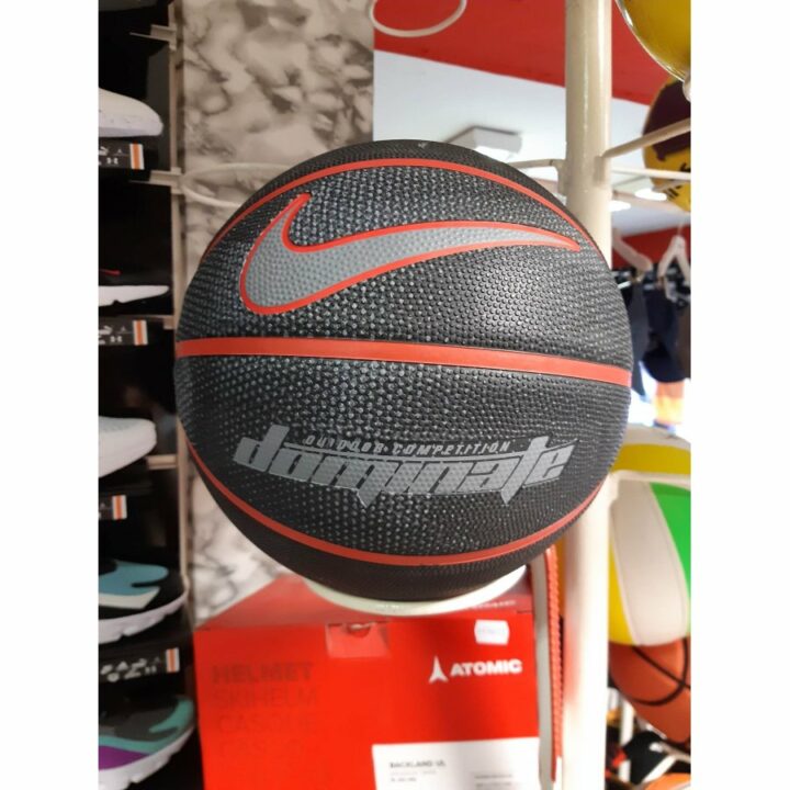 Nike Dominate fekete férfi labda