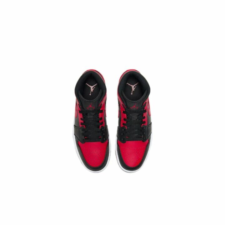 Jordan 1 MID Banned fekete utcai cipő