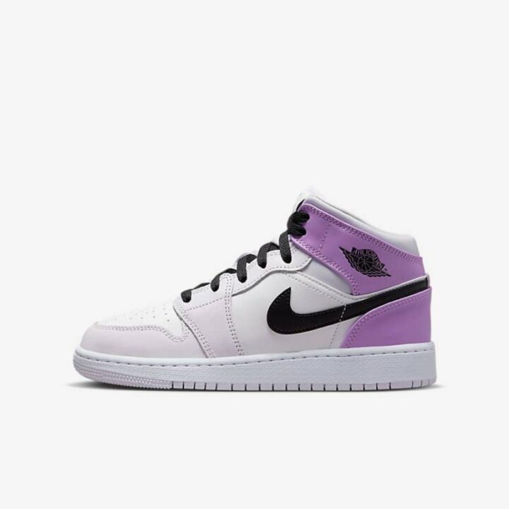 Jordan 1 MID Barely Grape lila utcai cipő