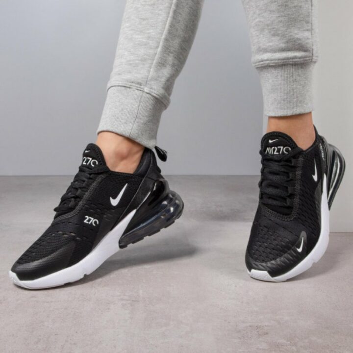 Nike Air Max 270 fekete női utcai cipő