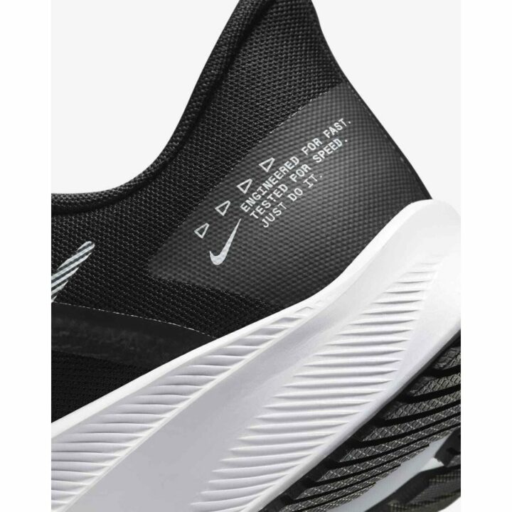 Nike Quest 4 fekete férfi utcai cipő