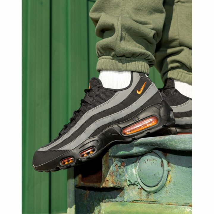 Nike Air Max 95 Kim Jones fekete férfi utcai cipő