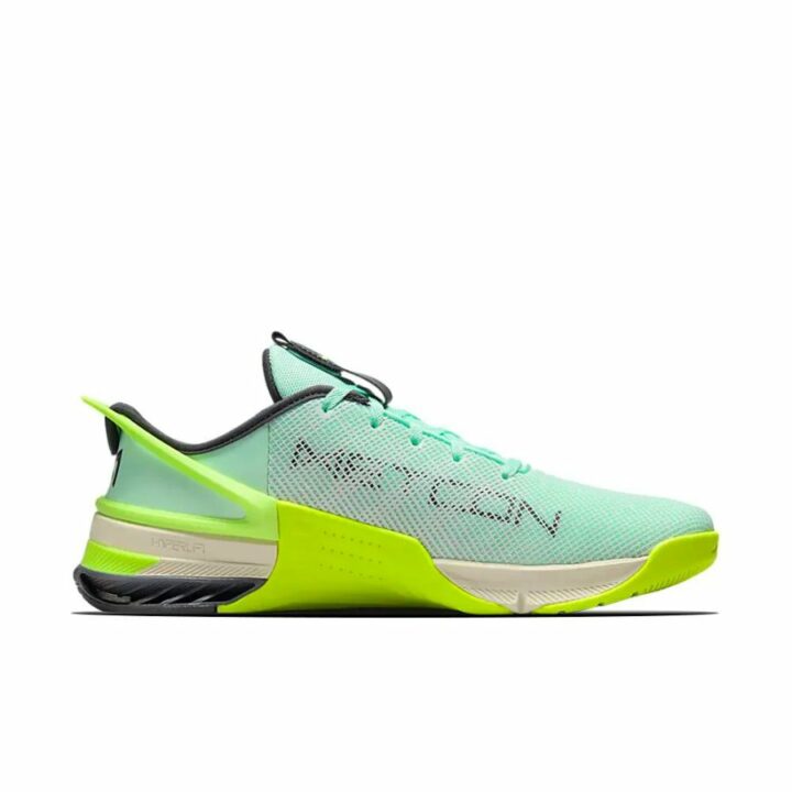 Nike Metcon 8 Flyease zöld férfi utcai cipő