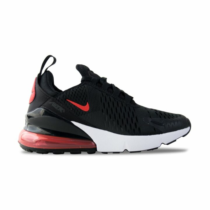 Nike Air Max 270 fekete utcai cipő