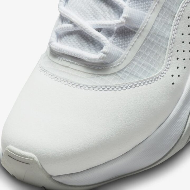 Jordan 11 CMFT fehér utcai cipő