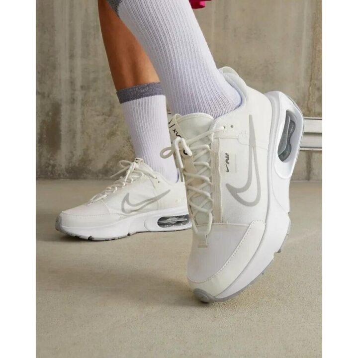 Nike Air Max INTRLK fehér utcai cipő