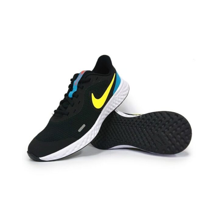 Nike Revolution 5 GS fekete utcai cipő