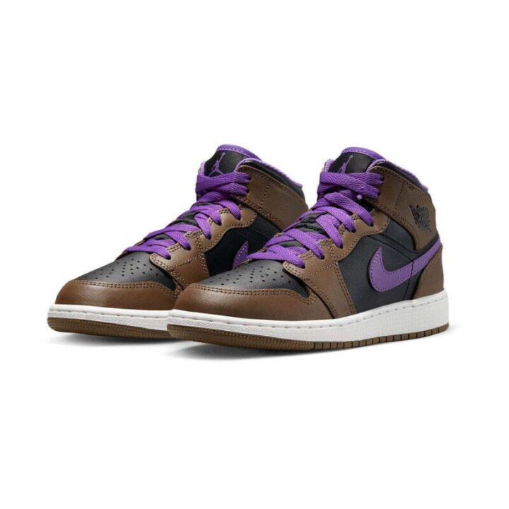 Jordan 1 MID Purple Mocha barna utcai cipő