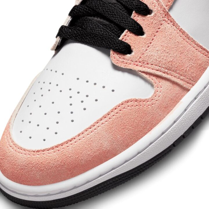 Jordan Flight Club narancs férfi utcai cipő