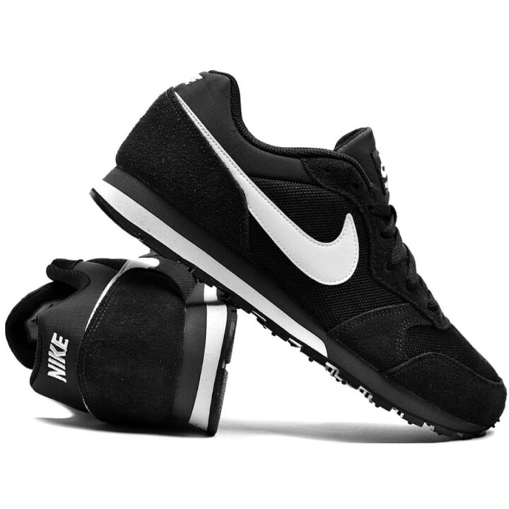 Nike MD Runner 2 fekete férfi utcai cipő