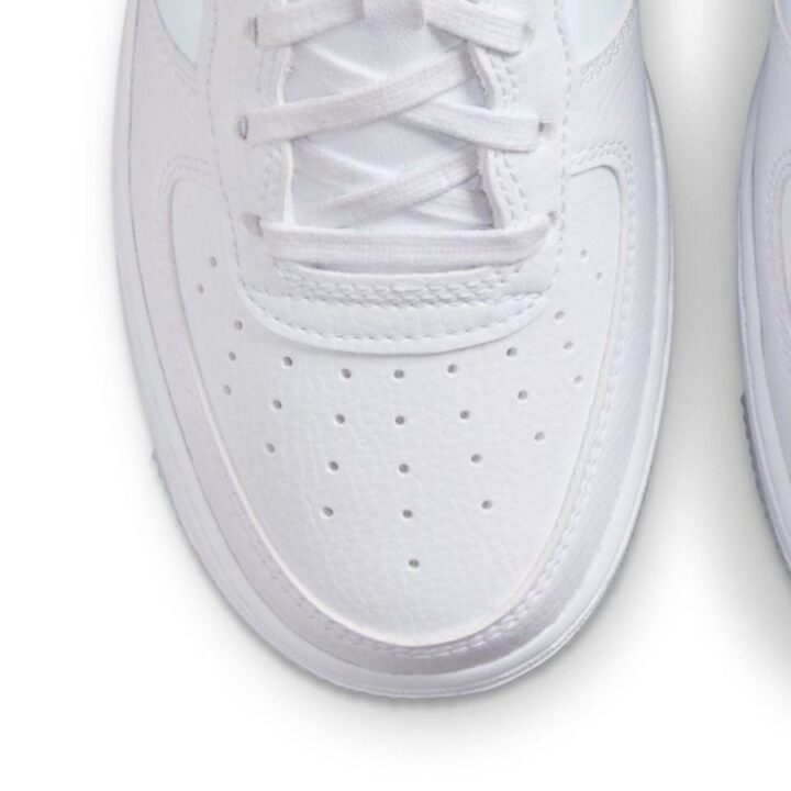 Nike Air Force 1 fehér utcai cipő