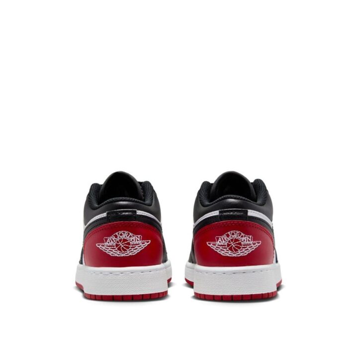Jordan 1 Low Bred Toe 2.0 fekete utcai cipő