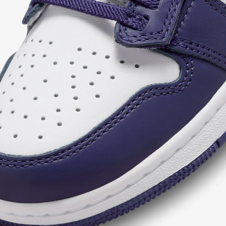 Jordan 1 Low Flyease White Purple lila utcai cipő