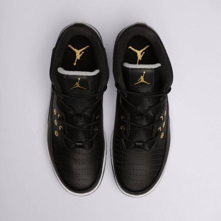 Jordan Max Aura 5 fekete férfi utcai cipő